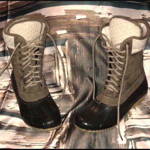 ECT! Suede Muck boots!